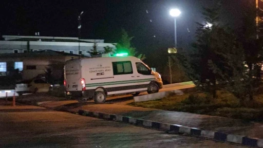 K&ouml;peklerin saldırısında &ouml;len &ccedil;ocuğun cenazesi Adli Tıp Kurumuna sevk edildi
