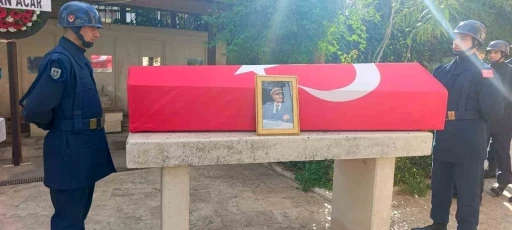 Kore Gazisi Ahmet Orhan G&uuml;lez son yolculuğuna uğurlandı
