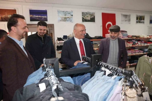 Körfez’de ihtiyaç sahipleri için &quot;Sevgi Mağazası&quot; kapılarını açtı
