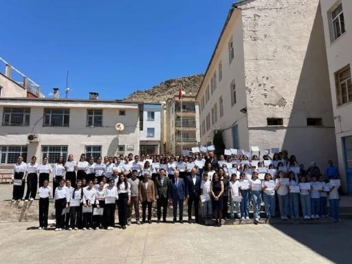 Koro festivali b&uuml;y&uuml;k beğeni topladı
