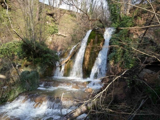 Koruma altına alınan şelale g&uuml;zelliğiyle mest ediyor

