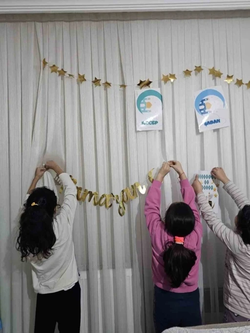 Koruma altındaki &ccedil;ocuklar evlerini Ramazan ayı i&ccedil;in s&uuml;sledi
