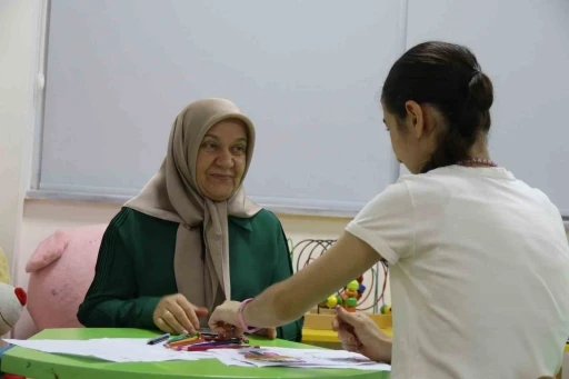 Koruyucu Ailesi oldukları çocuk sonradan ‘özel’ olduğu anlaşıldı, &quot;Asla geri vermeyiz&quot; dediler
