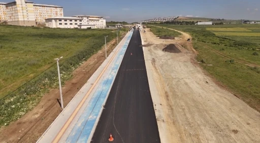 K&ouml;seilyas-NK&Uuml; Hayvan Hastanesi yolu tamamlandı: Yurtta kalan &ouml;ğrenciler de rahatladı
