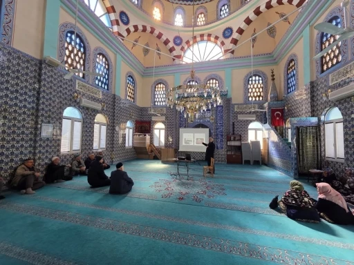 K&ouml;şk&rsquo;te hac yolcularına hazırlık semineri verildi
