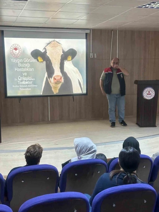 K&ouml;şk&rsquo;te &uuml;reticilere buzağı &ouml;l&uuml;mleri ve &uuml;reme verimliliği eğitimi
