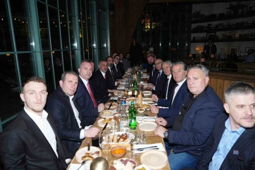 Kosova - T&uuml;rkiye resmi ma&ccedil; yemeği d&uuml;zenlendi
