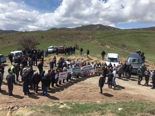 Köy sakinleri maden firmalarına seslendi, &quot;Havama, suyuma, toprağıma dokunma&quot;
