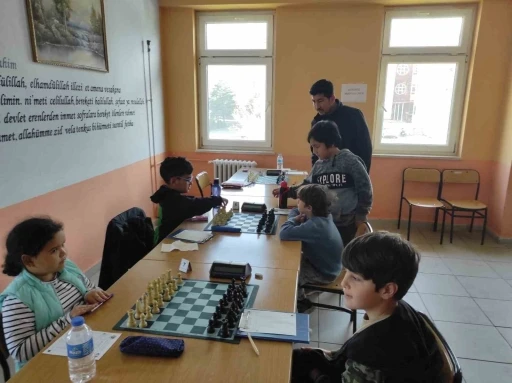Köyceğiz’de 23 Nisan Satranç Turnuvası başladı
