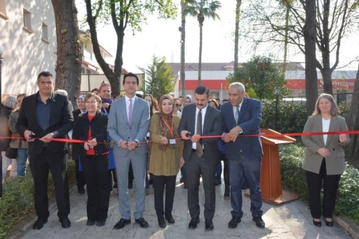 K&ouml;yceğiz&rsquo;de "Sanatın Diliyle Değerlerimiz" sergisi a&ccedil;ıldı
