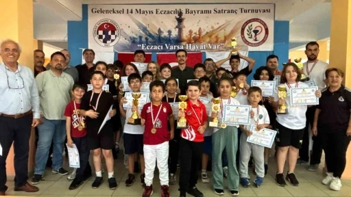 K&ouml;yceğiz, satran&ccedil; sporcularını ağırladı