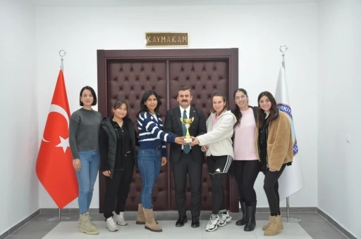 K&Ouml;YCEĞİZ VETERAN KADIN VOLEYBOL TAKIMI 2. OLDU