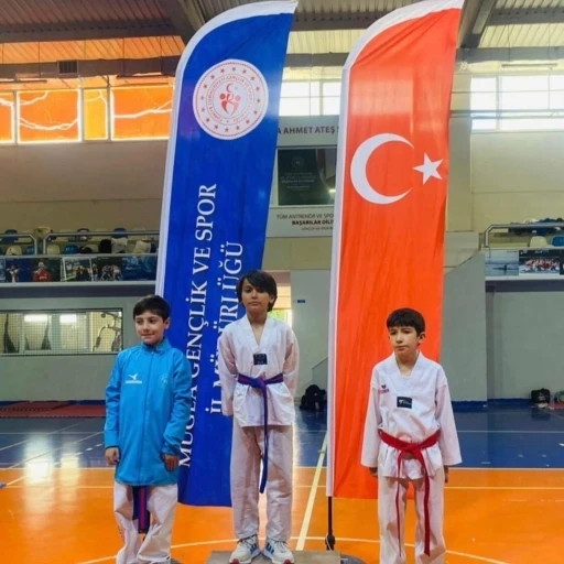 ÖMER SEYİT OKULU, TAEKWONDO MÜSABAKASINDA İL ŞAMPİYONU OLDU
