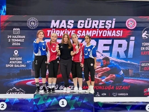 K&ouml;yceğizli sporcular madalya ile d&ouml;nd&uuml;

