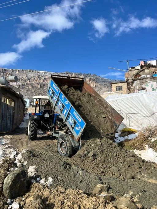 K&ouml;yl&uuml;ler el ele verdi, yarım bırakılan yolu birlikte yaptı
