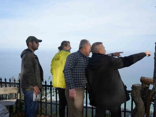 Köylülerin yaptığı teras manzarasıyla ziyaretçileri mest ediyor
