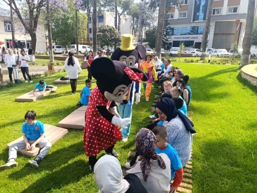 Kozan’da özel çocuklar neşeli anlar yaşadı
