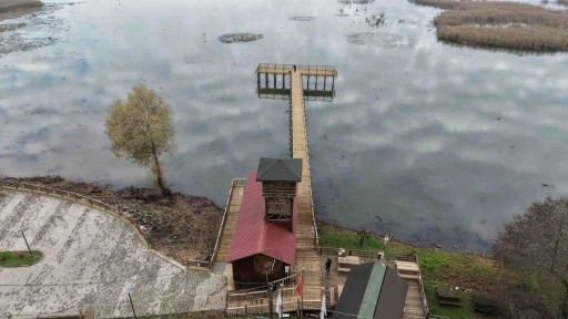 Krali&ccedil;enin adını taşıyan Efteni G&ouml;l&uuml;, ziyaret&ccedil;ilerini yeni y&uuml;z&uuml;yle karşılayacak
