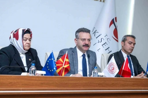 ’Kriz ve Afet Zamanlarında Bağımlılıkla Mücadelede Kamu-STK İş Birliği’ toplantısı yapıldı
