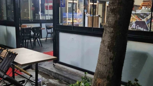 K&uuml;&ccedil;&uuml;k&ccedil;ekmece&rsquo;de kebap&ccedil;ı 1 hafta arayla ikinci kez kurşunlandı
