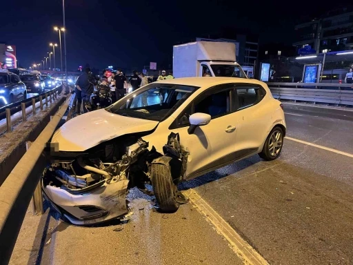 Küçükçekmece E-5’te alkollü sürücü zincirleme kazaya neden oldu
