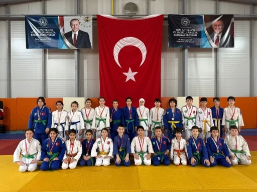 K&uuml;&ccedil;&uuml;kler judo il se&ccedil;meleri tamamlandı
