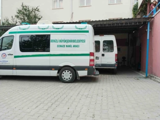 Kulakları kesilmiş halde bulunan yaşlı adamın ölüm nedeni araştırılıyor
