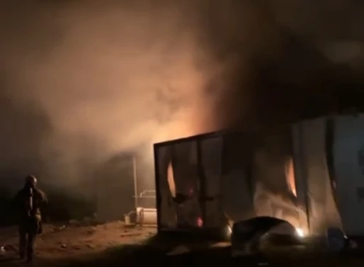 K&uuml;ll&uuml;kte unutulan sigara yangına neden oldu
