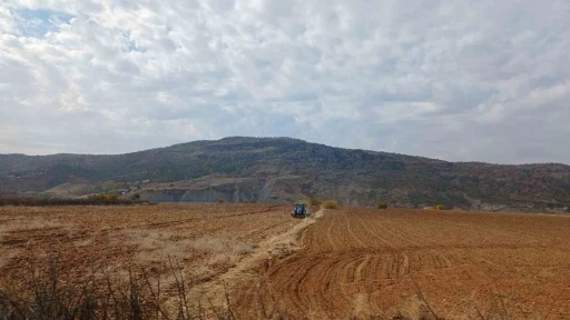 Kulp ilçesinde çiftçiler ekim mesaisine başladı