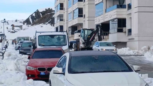 Kulp&rsquo;ta dondurucu soğuklar hayatı durma noktasına getirdi
