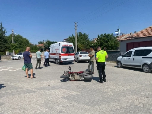 Kulu’da elektrikli bisiklet otomobile çarptı: 1 yaralı
