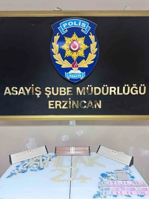 Kumar oynayan 4 kişiye Kabahatler Kanunu’ndan para cezası uygulandı
