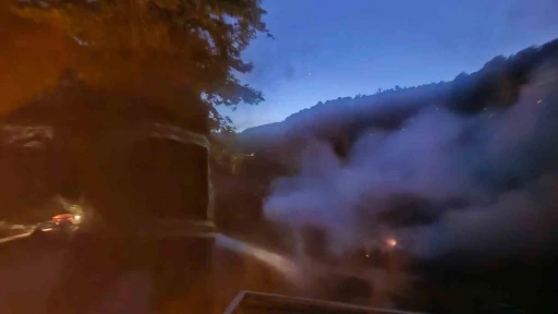 Kumluca&rsquo;da yangın paniği
