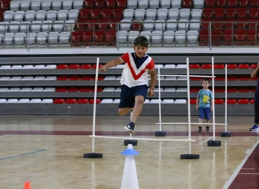 Kur&rsquo;an kursu &ouml;ğrencileri sporla buluştu
