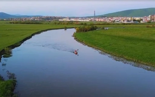 Kura Nehri’nde kano heyecanı dron ile görüntülendi
