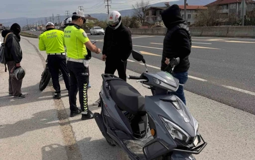 Kural tanımayan motosikletlilere ceza yağdı
