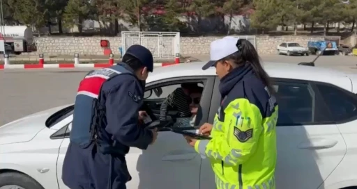 Kurallara uymayan 30 sürücüye cezai işlem uygulandı
