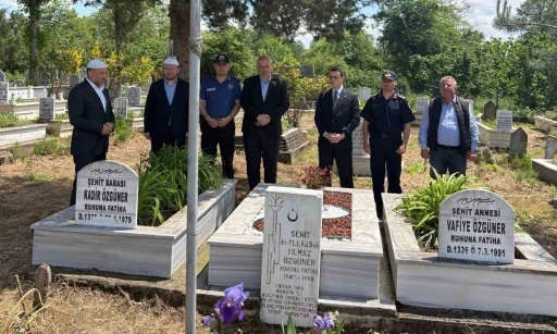 Kurban Bayramı&rsquo;nda şehitler kabirleri başında anıldı
