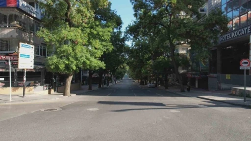 Kurban Bayramında Ankara sokakları boş kaldı
