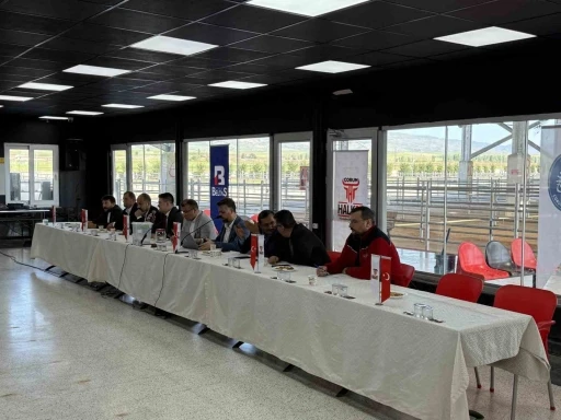 Kurban pazarı için geri sayım başladı: Padoklar kura ile belirlendi
