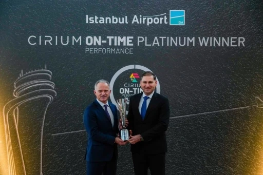K&uuml;resel havacılık otoritesi Cirium&rsquo;dan İGA İstanbul Havalimanı&rsquo;na "Platin &Ouml;d&uuml;l"
