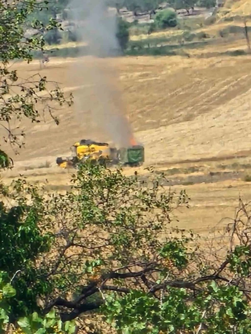 Kurtalan’da ekin yangını

