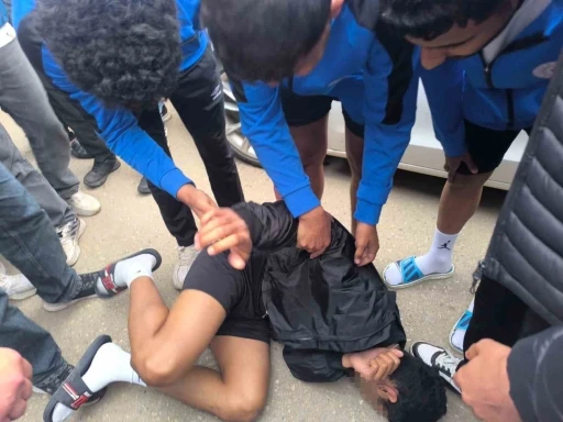 Kurtalan&rsquo;da kutlama konvoyunda kaza: 1 yaralı
