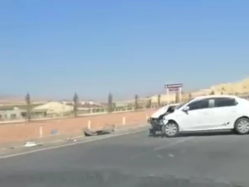 Kurtalan’da otomobil ile hafif ticari araç çarpıştı: 3 yaralı
