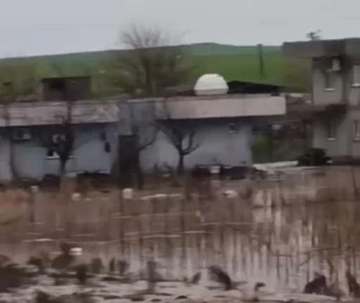 Kurtalan&rsquo;da sağanak yağış sele d&ouml;n&uuml;şt&uuml;
