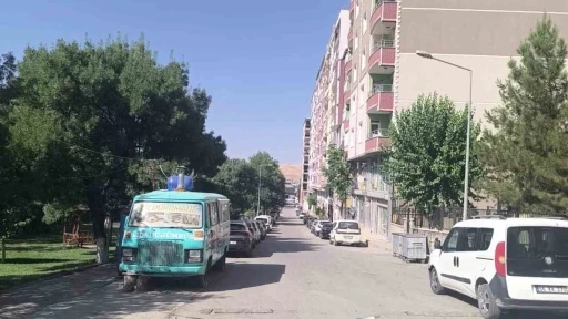 Kurtalan&rsquo;da sıcak hava sokakları boşalttı
