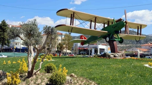Kurtuluş savaşının sessiz efsanesi &lsquo;İsmet Tayyaresi&rsquo; Muğla&rsquo;da birebir sergileniyor

