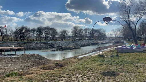 Kuruyan Sakarya Nehri&rsquo;nin doğduğu nokta da DSİ&rsquo;nin &ccedil;alışmaları devam ediyor
