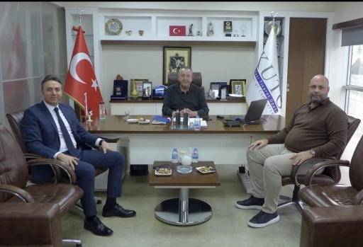 Kuşadası İl&ccedil;e Emniyet M&uuml;d&uuml;r&uuml; Demirelli, KUTO Başkanı Akdoğan ile g&ouml;r&uuml;şt&uuml;
