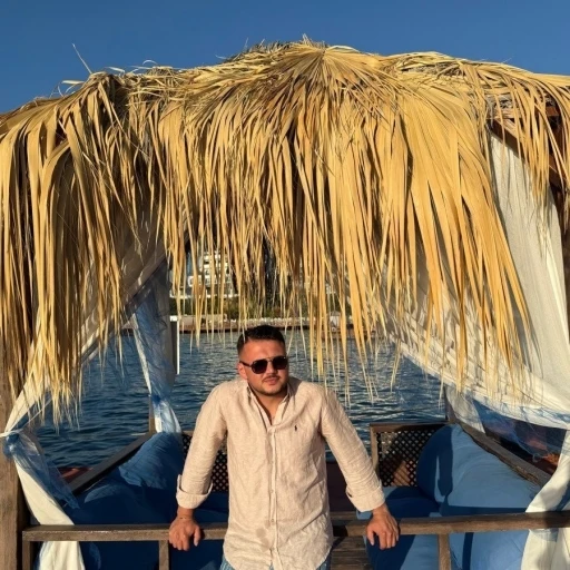 Kuşadası&rsquo;nda bir kişinin &ouml;l&uuml;m&uuml;yle sonu&ccedil;lanan olayda 3 g&ouml;zaltı
